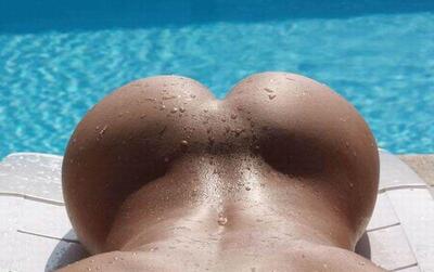 画像のタグ: Ass - Butt, Pool