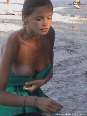 画像のタグ: Beach