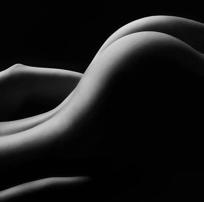 画像のタグ: Black and White, Art, Ass - Butt