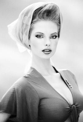 画像のタグ: Black and White, Safe for work