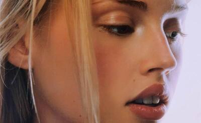 画像のタグ: Blonde, Face, Safe for work