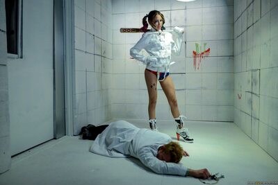 画像のタグ: American, Brazzers.com, Brunette, Riley Reid, Sexy Wallpaper