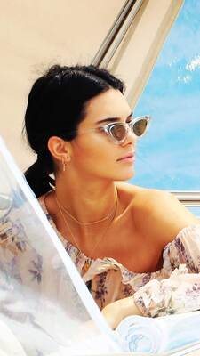 画像のタグ: American, Brunette, Kendall Jenner, Celebrity - Star, Safe for work