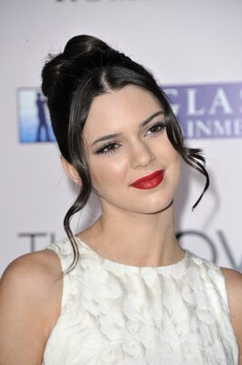 画像のタグ: American, Brunette, Kendall Jenner, Celebrity - Star, Safe for work