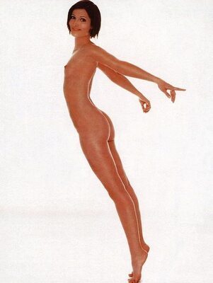 Brunette, Skinny