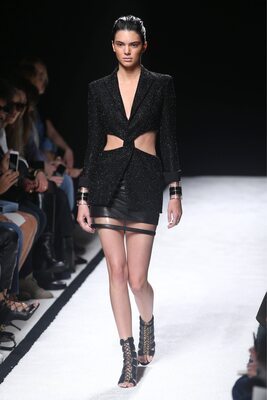 画像のタグ: Kendall Jenner, Brunette, American, Celebrity - Star, Safe for work