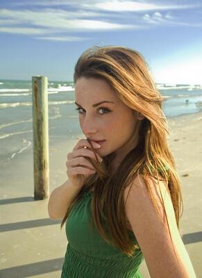 画像のタグ: Beach, Redhead, Selfie, Safe for work