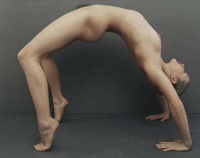 画像のタグ: Skinny, Flexible